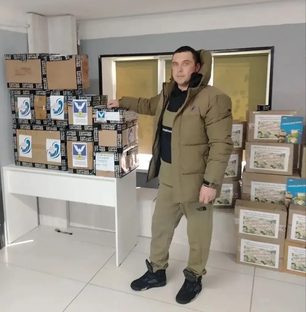 aktsiya-po-sboru-posilok-na-front-